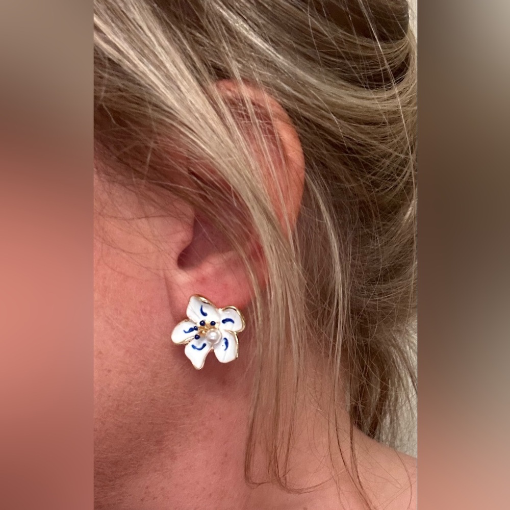 Floral Gold/Blue/White Earrings - Picture 2 of 3